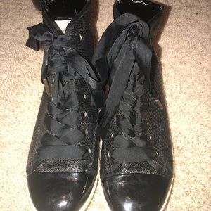 Steve Madden Black high tops